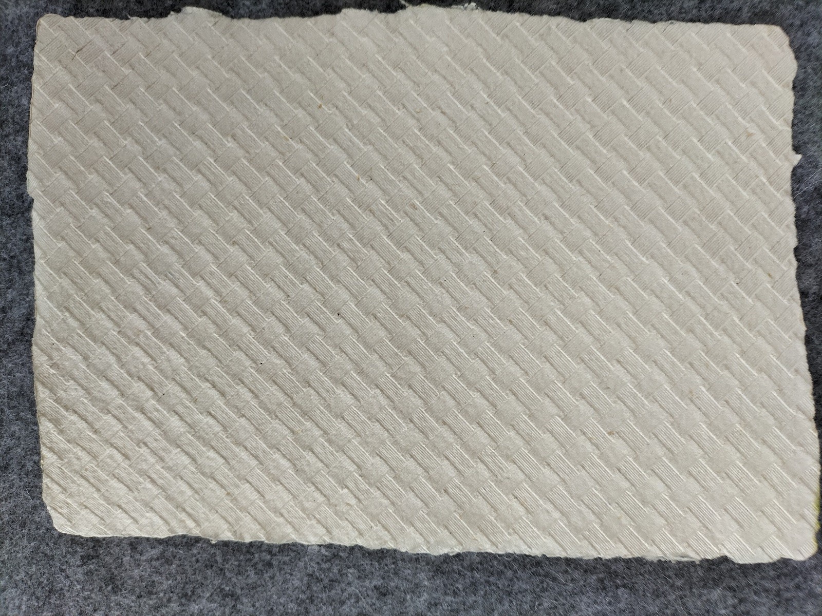 Embossage2 ( motifs industriels sur papier de lin )